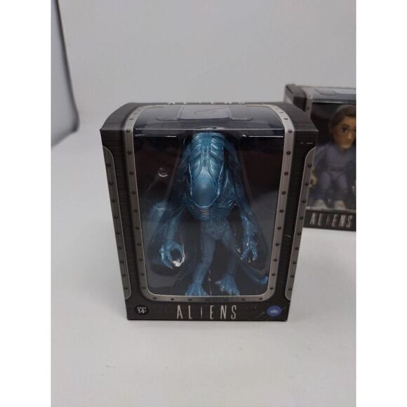 Aliens Movie Figures 3.2 inch Loyal Subjects Blue Alien Bishop Hudson Lot of 3 - Picture 2 of 7